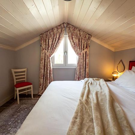 Nafsika Suites (Adults Only) Неа Мудания Екстериор снимка