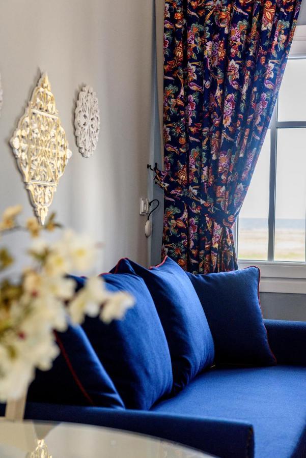 Nafsika Suites (Adults Only) Неа Мудания Екстериор снимка