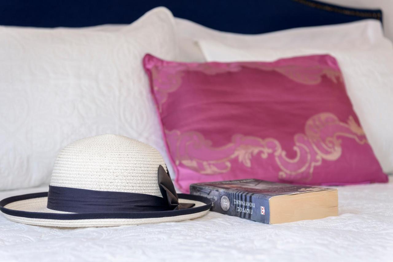 Nafsika Suites (Adults Only) Неа Мудания Екстериор снимка