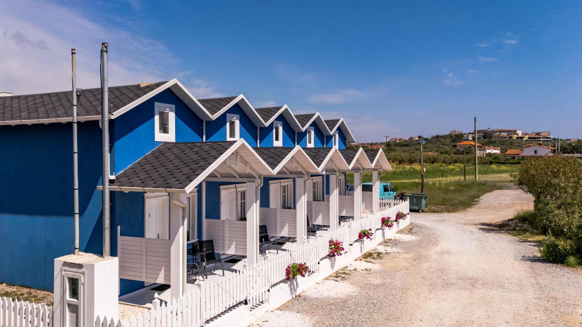 Nafsika Suites (Adults Only) Неа Мудания Екстериор снимка